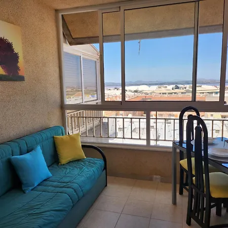 Apartment 2 Bed Penthouse Close To The *